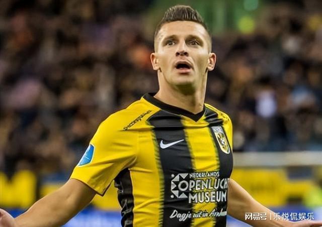 通过人工智 通过人工智